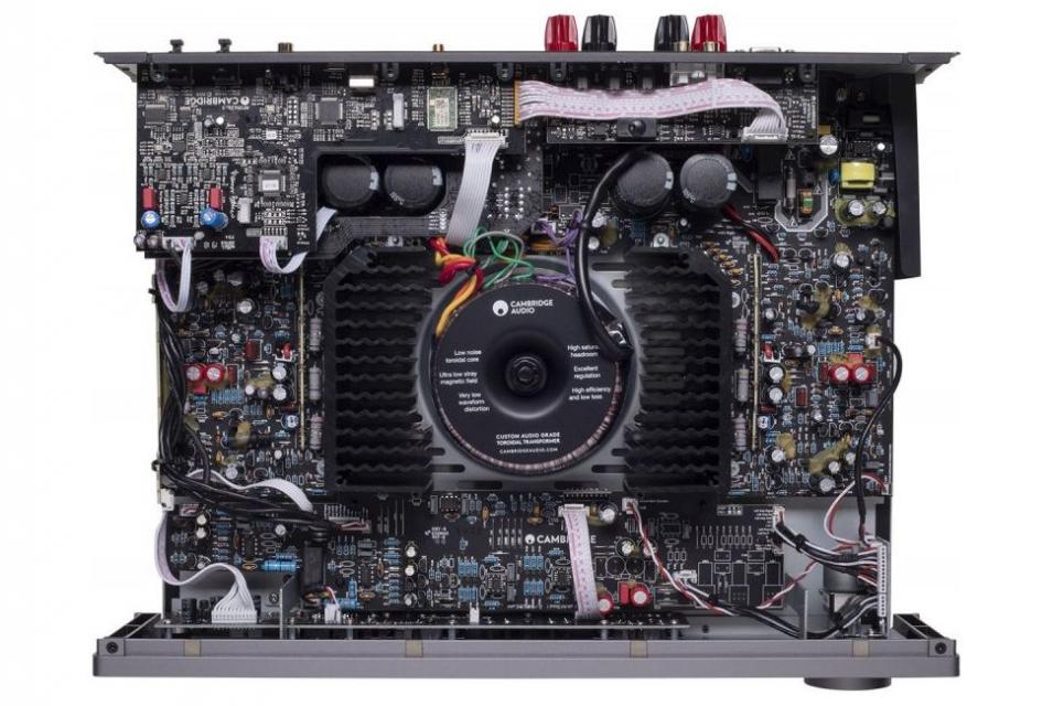 Cambridge audio - CXA61 Amplificateur intégré stéréo